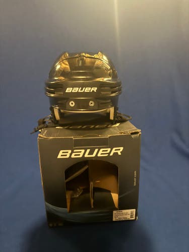 Large Bauer 4500 Helmet (New)