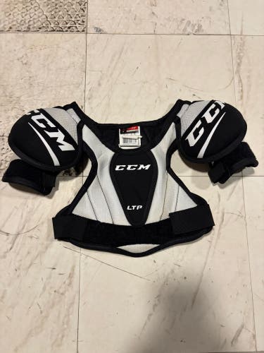 Medium Youth CCM LTP Shoulder Pads (Used)