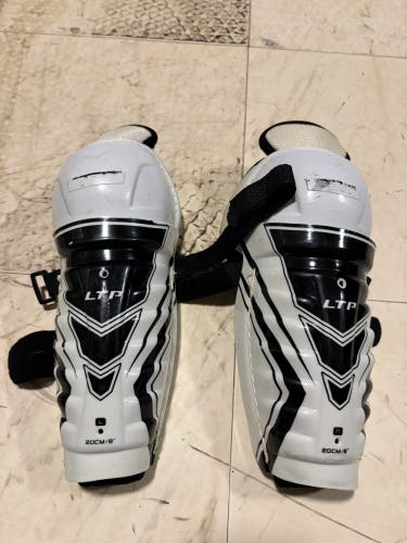 Youth CCM LTP 8" Shin Pads (Used)