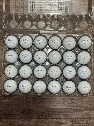 24 Titleist Pro V1 Golf Balls - 4A Near Mint Condition