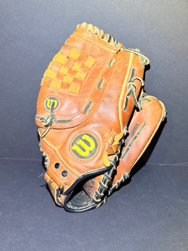 Wilson A1850 PRO9 RH Baseball Glove 12.5" (Used)