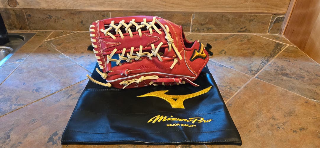 Mizuno Pro Classic GMPC-70 Baseball Glove 12.75" LHT