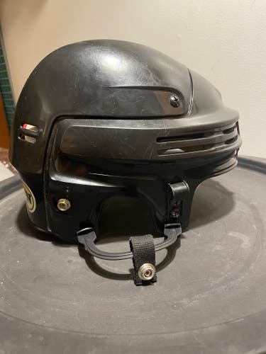 Large Bauer 4500 Helmet (Used)