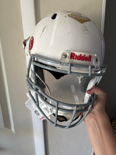 Youth Large Riddell Speed Icon Helmet (New)