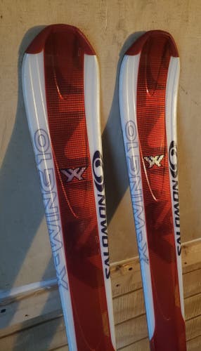 154cm MENS SKIS SALOMON X-WING SPACE FRAME w/SALOMON Z10 TRACK SYSTEM BINDINGS *USED*