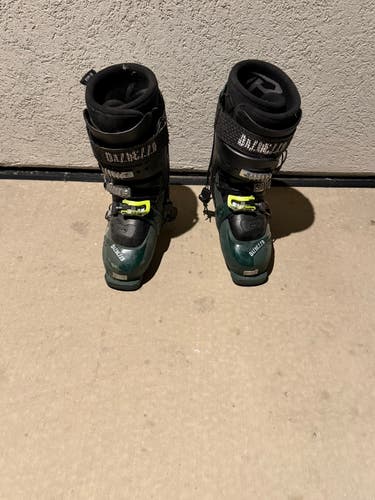 Dalbello Ski Boots Size 26.5 Green / Black