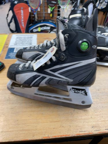 Reebok 5K Pump 8.5 US Hockey Skates