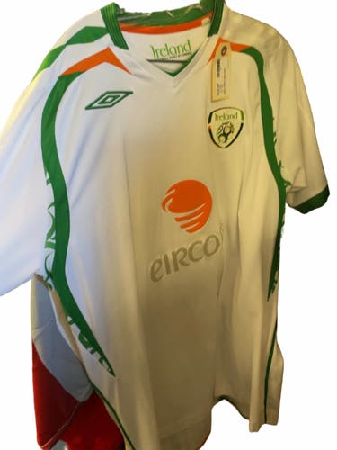 Umbro Ireland Soccer Jersey Size Large White