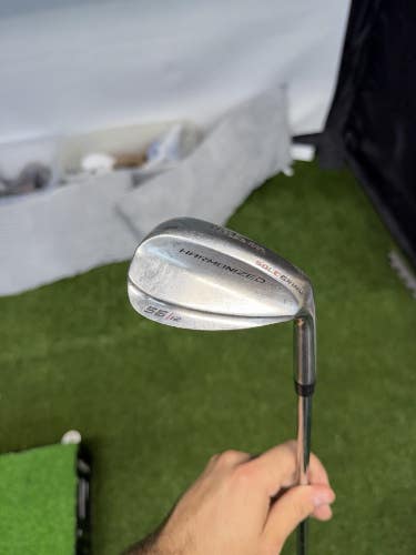 Wilson Harmonized Sole Grind 56* 12 Wedge Steel Shaft Wedge Flex RH