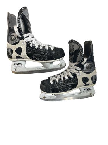 Used CCM PROLITE 3 Junior Hockey Skate Junior 03 11873-S000241312