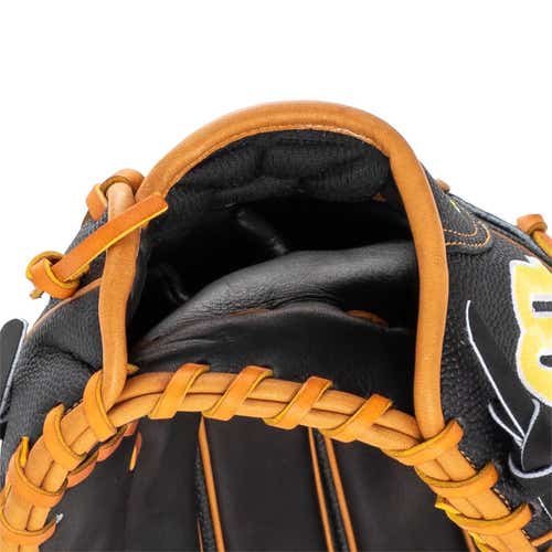 Used Wilson WBW104119125 Right Hand Thrower - Excellent Condition