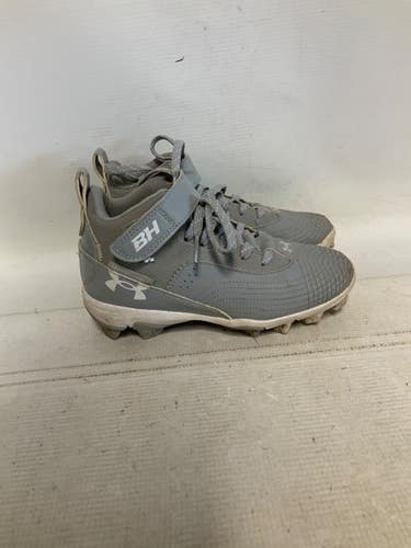 Used Under Armour BH BB/SB Cleats Grey Junior 01 11823-S000042167