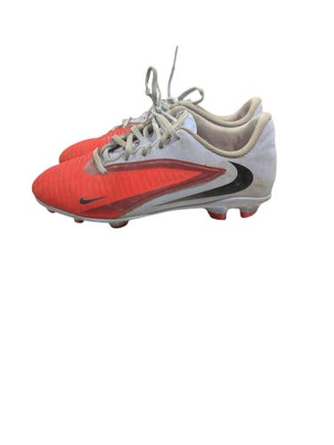 Used Nike Soccer Cleats Red Junior 05.5 11847-S000039327