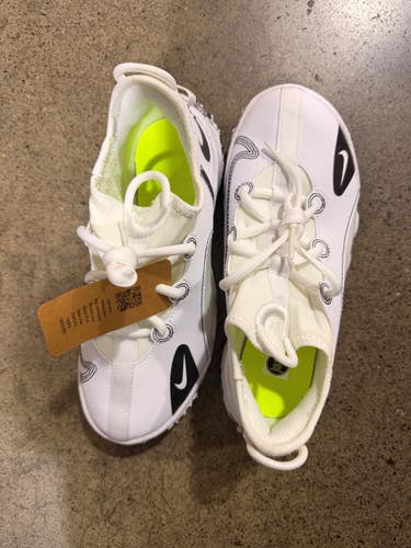 Used Nike FUTURE FIELD TURF BB/SB Cleats White Junior 05 11605-S000228079
