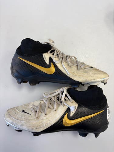 Used Nike Soccer Cleats White Junior 05.5 11860-S000316682