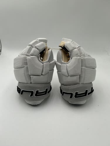 New Los Angeles Kings STADIUM SERIES True 13.5" Pro Stock Pro 4-Roll Gloves