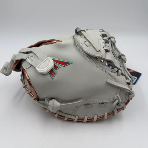 Easton Jen Schro 33” Fastpitch Softball Catchers Mitt