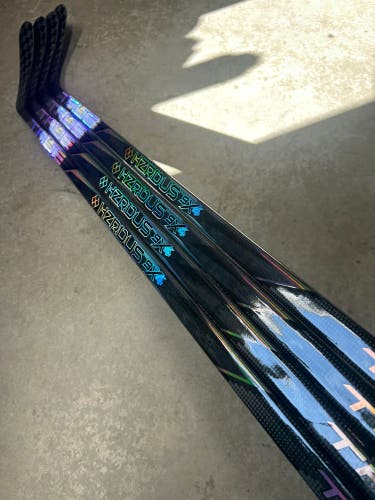 4 PACK 75 Flex P92 True Hzrdus 9x4 Senior Right Hand Hockey Stick Pro Stock (New)