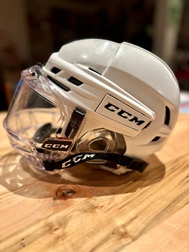 Youth CCM Tacks 720 Helmet (Used) + CCM Clear Visor (used)