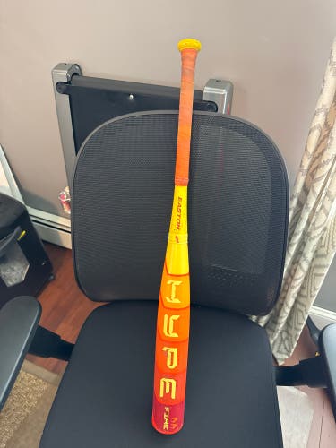 2025 Easton Hype Fire Composite USSSA Certified Bat (-8) 22 oz 30" (Used)