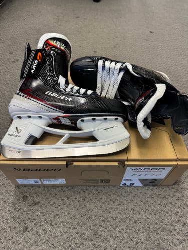 Bauer Vapor Fly40 Hockey Skates 6.5 (New) Fit 2