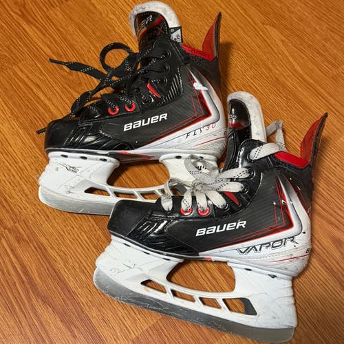 Bauer Hockey Skates - FLY 30 1.5Y flylite
