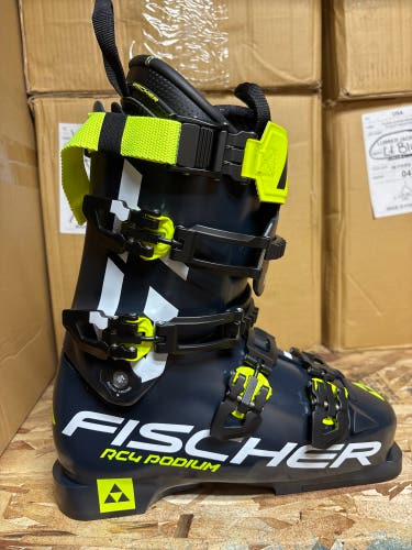 (New) Fischer RC4 Podium 140 Ski Boots; Size: 26.5