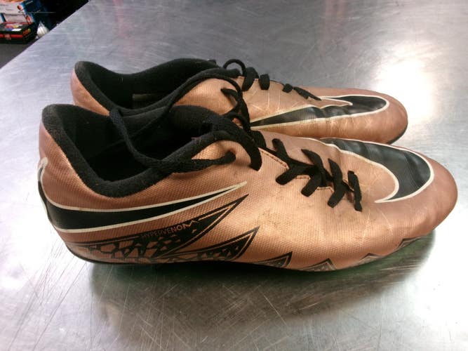 Used Nike Soccer Cleats Brown Junior 05 11868-S000072229