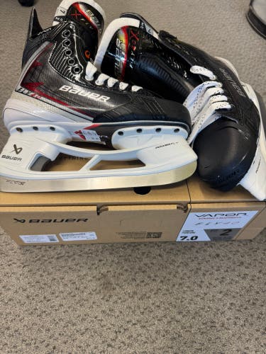 Bauer Vapor Fly40 Hockey Skates 7 (New) Fit 2