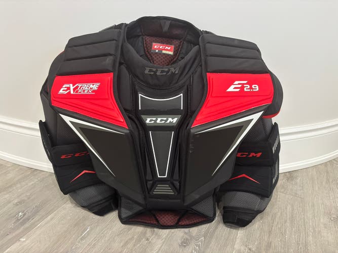Large 2020 CCM EFlex 2.9 Goalie Chest Protector (Used)