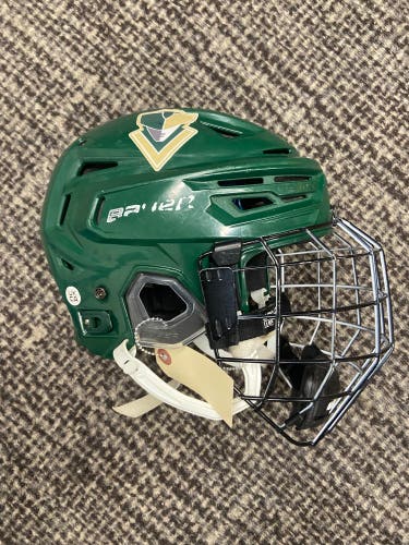 Green Small Bauer Re-Akt 150 Helmet (Used)