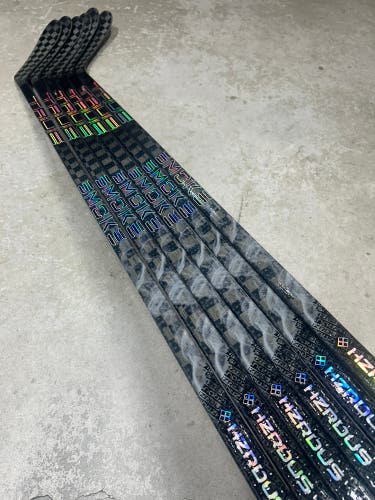 6 PACK 70 Flex Custom P28 True Hzrdus Smoke Senior Right Hand Hockey Stick Pro Stock (New)