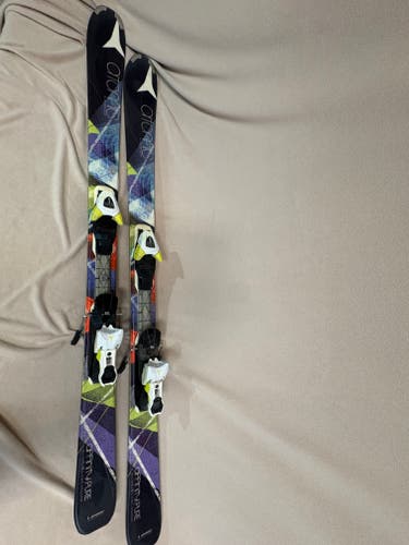 All Mountain 148 cm Atomic Affinity Pure Skis With Bindings (Used)