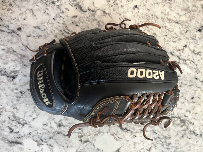 Wilson A2000 1796 RH Infield Baseball Glove 11.25"
