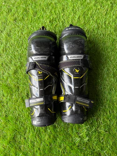 Youth Bauer Supreme Mach 10" Shin Pads (Used)