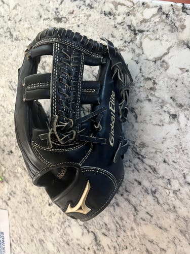 Mizuno Global Elite high end RH Infield Baseball Glove 11.5"