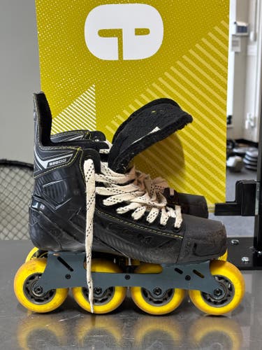 CCM Super Tacks 9350 R Inline Skates Size 5