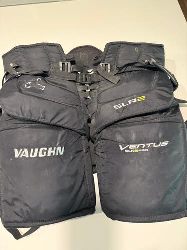 Senior Medium 2020 Vaughn SLR2 Hockey Goalie Pants (Used)
