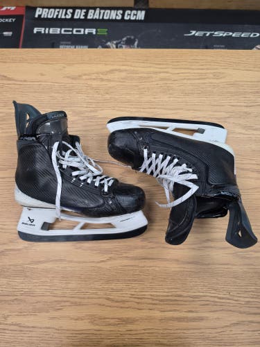 Size 8 Fit 3 Bauer Vapor Flylite Hockey NHL Skates Pro Stock 8 (Used)