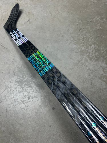3 PACK 70 Flex Custom P28 True Hzrdus Smoke Senior Right Hand Hockey Stick Pro Stock (New)