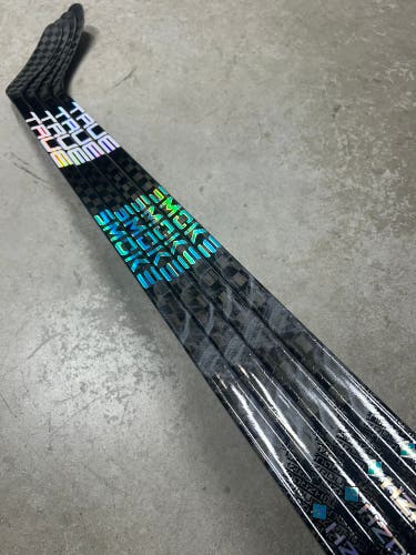 4 PACK 70 Flex Custom P28 True Hzrdus Smoke Senior Right Hand Hockey Stick Pro Stock (New)
