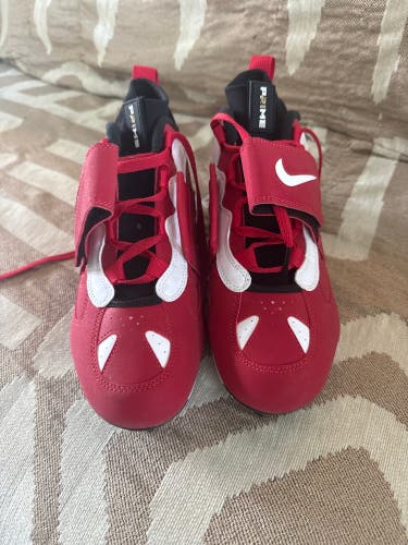 Nike Diamond Turf 2 – Prime Red