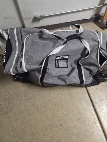 34" Regular Goalie Full Set Pro Stock (Used)