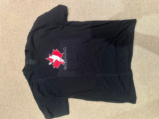 New Team Canada Lacrosse T shirt - MEDIUM