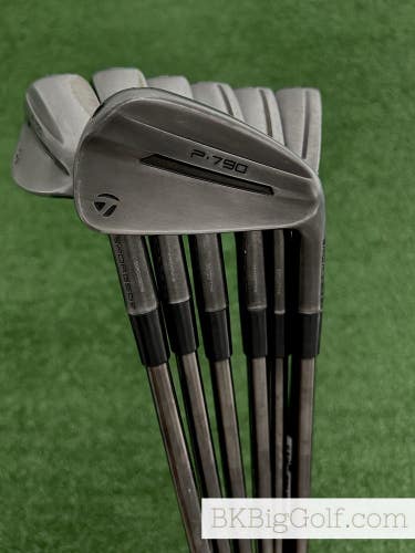 Taylormade P790 25 Battleworn Forged Iron Set 4-P / NS Pro Modus Tour 105 Stiff