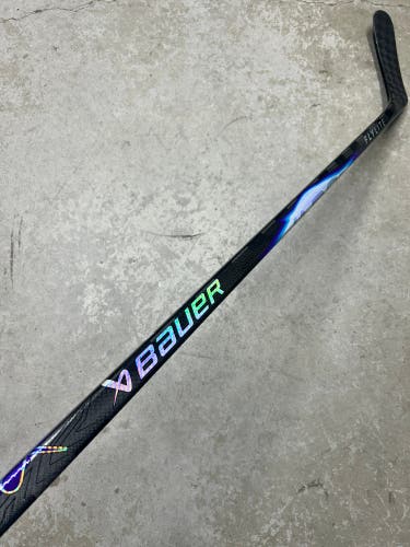 77 Flex P92M Senior Bauer Flylite Left Hand Hockey Stick Pro Stock (New)