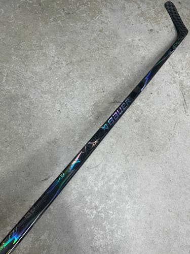77 Flex P92M Senior Bauer Flylite Left Hand Hockey Stick Pro Stock (New)