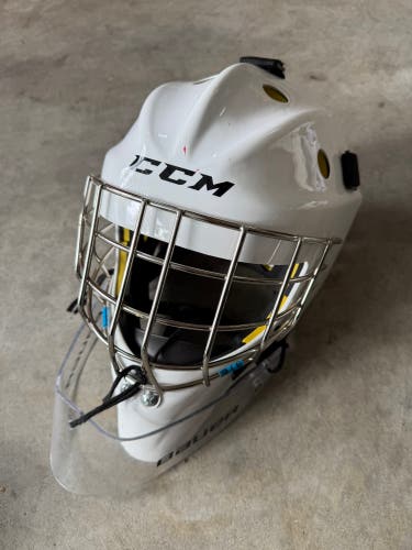 Junior Small CCM Axis 1.5 Goalie Mask (Used)