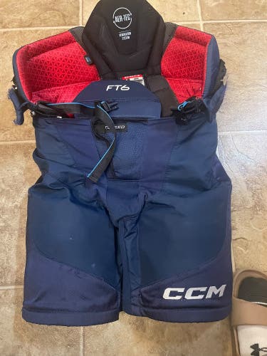 Junior Large CCM JetSpeed FT6 Hockey Pants (Used)
