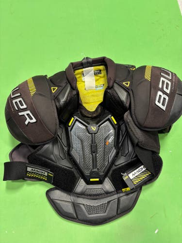 Large Senior Bauer Supreme Mach Shoulder Pads